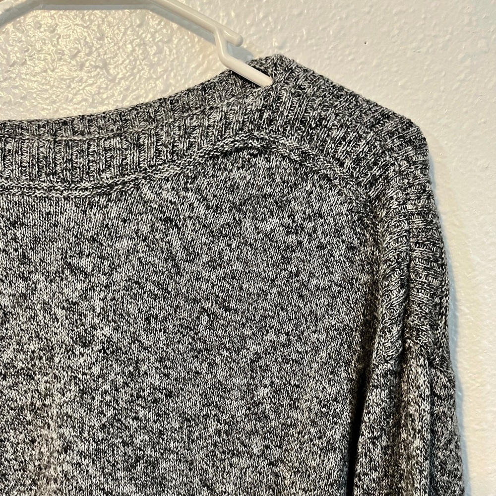Gray Old Navy Long Sweater Size S